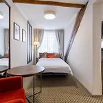 Hotel Ikona 3*