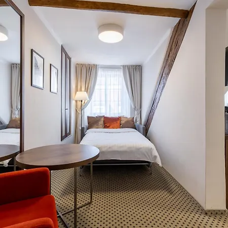 Hotel Ikona 3*