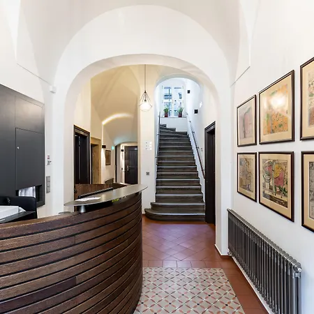 Hotel Ikona 3*
