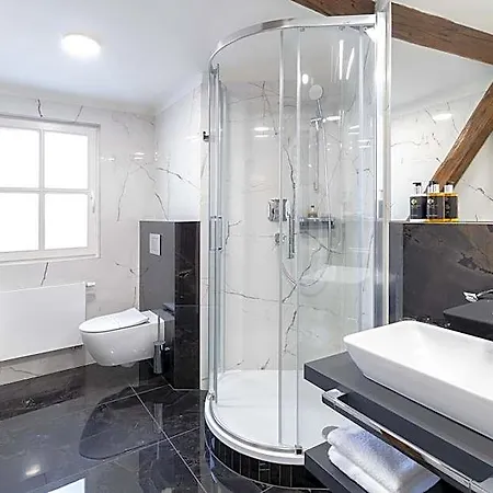 Hotel Ikona 3*